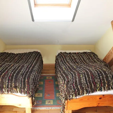 Park View With 3 Bedrooms Apartment *